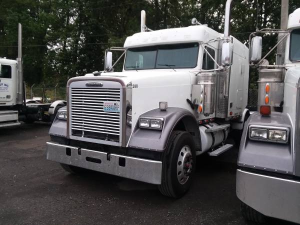 2008 FREIGHTLINER FLD W/DETROIT for sale in Vancouver, OR – photo 2