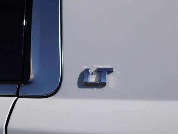 2020 Chevrolet Chevy Suburban Lt - cars & trucks - by dealer -... for sale in Pueblo, CO – photo 23