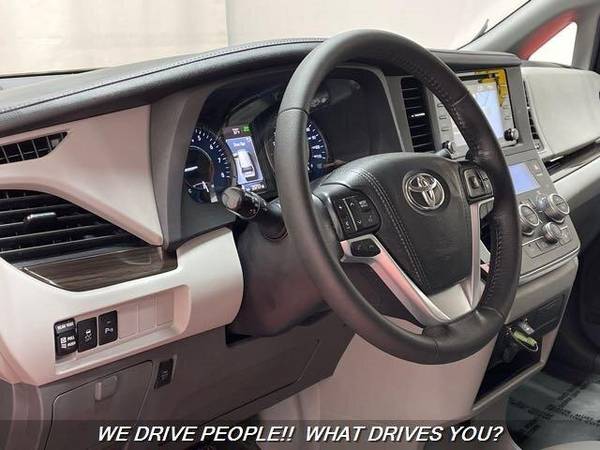 2018 Toyota Sienna XLE Premium 8-Passenger XLE Premium 8-Passenger for sale in Temple Hills, District Of Columbia – photo 15