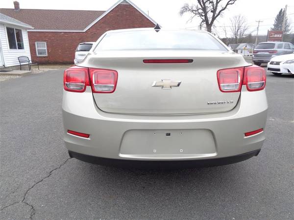 2014 Chevrolet Malibu LS 50k ONE OWNER-western massachusetts - cars for sale in Southwick, MA – photo 5