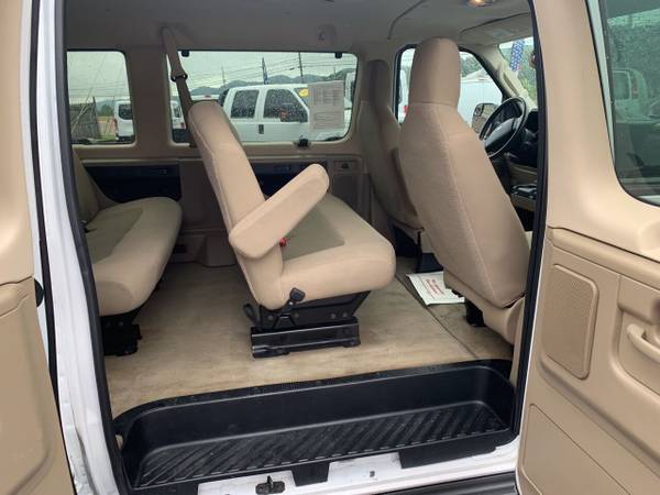 2013 Ford E-350 Passenger Van - cars & trucks - by dealer - vehicle... for sale in Knoxville, TN – photo 14