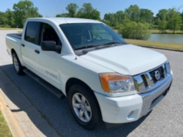 Nissan Titan Crewcab Truck for sale in Greenville, NC – photo 5
