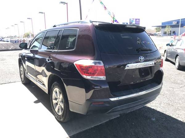 2011 Toyota Highlander - Financing Available! - cars & trucks - by... for sale in Las Cruces, NM – photo 4