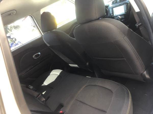 16' Kia Soul +, FWD, Auto, NAV, 1 Owner, Must see & drive!! for sale in Visalia, CA – photo 8