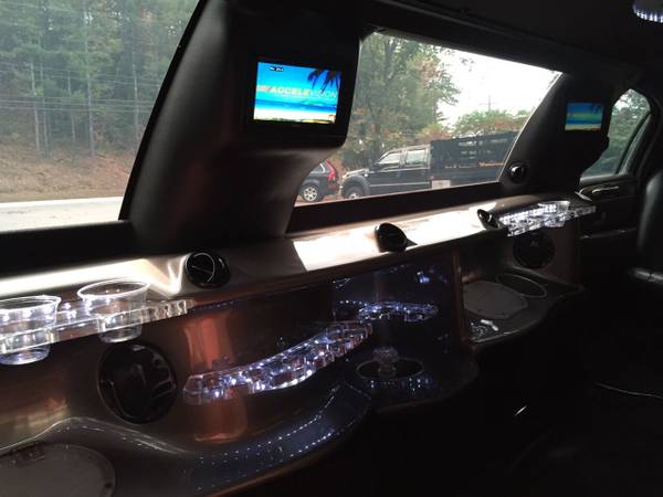 9, 999 2008 Lincoln Town Car LIMOUSINE Only 81k Miles, BAR, 1 for sale in Belmont, VT – photo 22