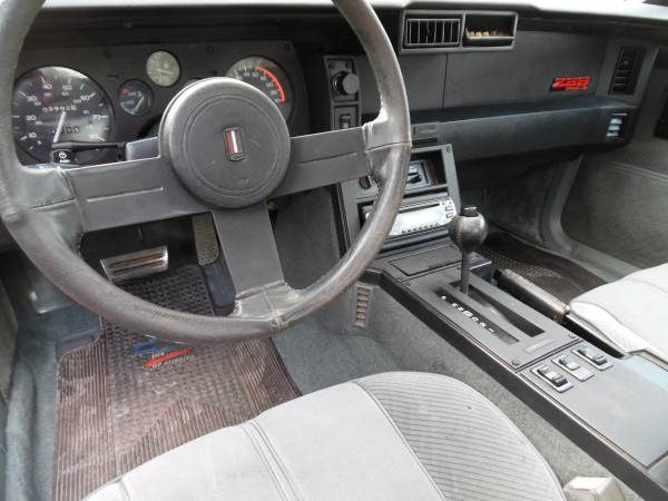 1985 Chevrolet Camaro Iroc-Z28 (V8, auto) - - by for sale in swanzey, NH – photo 7
