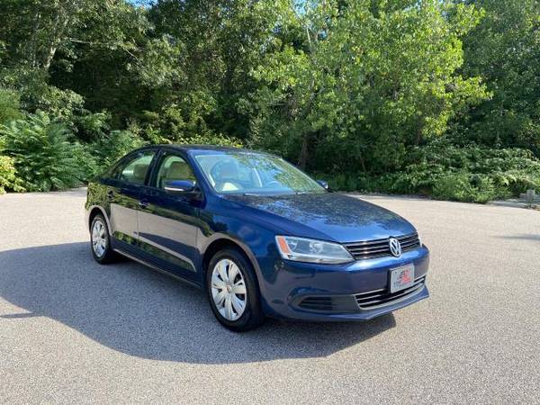 2014 Volkswagen Jetta SE - cars & trucks - by dealer - vehicle... for sale in Griswold, CT – photo 3