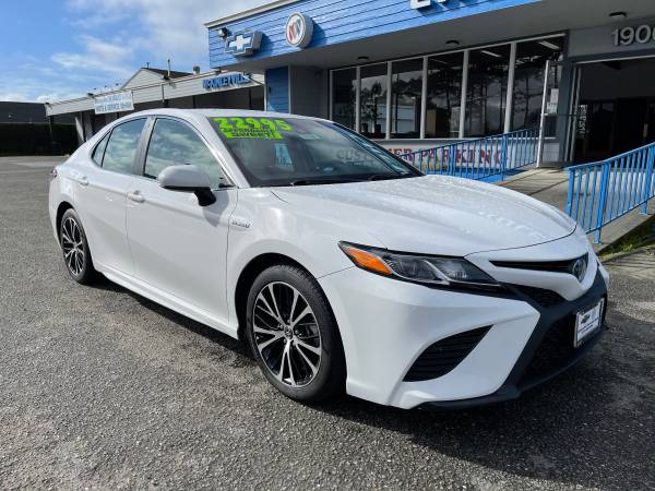 2018 TOYOTA CAMRY HYBRID - - by dealer - vehicle for sale in Mckinleyville, CA – photo 2
