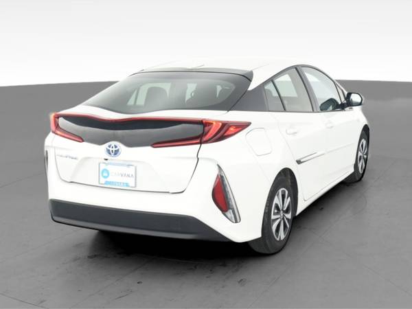 2018 Toyota Prius Prime Plus Hatchback 4D hatchback White - FINANCE... for sale in Oakland, CA – photo 10