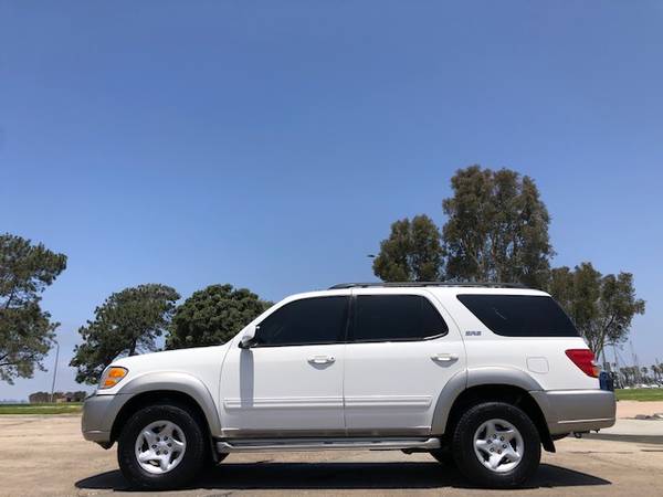 2002 Toyota Sequoia SR5 3rd row, leather - - by for sale in Chula vista, CA – photo 3
