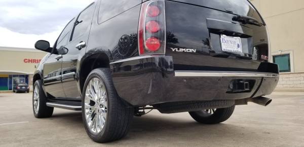 2014 GMC YUKON DENALI - cars & trucks - by owner - vehicle... for sale in Houston, TX – photo 23