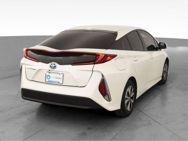 2018 Toyota Prius Prime Premium Hatchback 4D hatchback White -... for sale in Long Beach, CA – photo 10