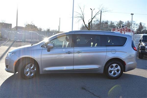 ✔️2017 Chrysler Pacifica _Touring L Plus_FWD Bad Credit Ok EMPLOYEE... for sale in Fox_Lake, IL – photo 7