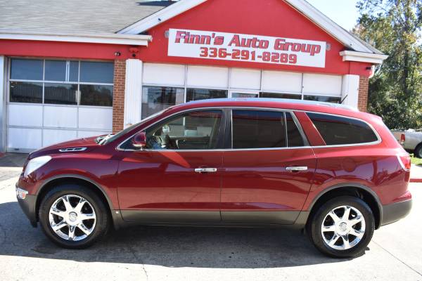 2009 BUICK ENCLAVE CXL W/LEATHER AND SUNROOF - cars & trucks - by... for sale in Greensboro, NC – photo 2