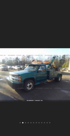 chevy 3500 tow truck - cars & trucks - by dealer - vehicle... for sale in Hartford, CT – photo 3