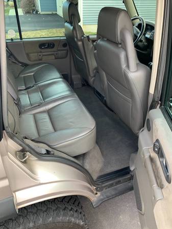 2001 Land Rover Discovery - cars & trucks - by owner - vehicle... for sale in Burnt Hills, NY – photo 3