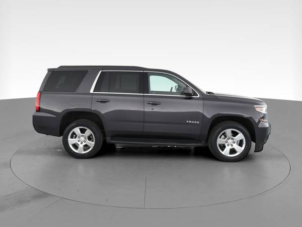 2018 Chevy Chevrolet Tahoe LT Sport Utility 4D suv Gray - FINANCE -... for sale in Memphis, TN – photo 13