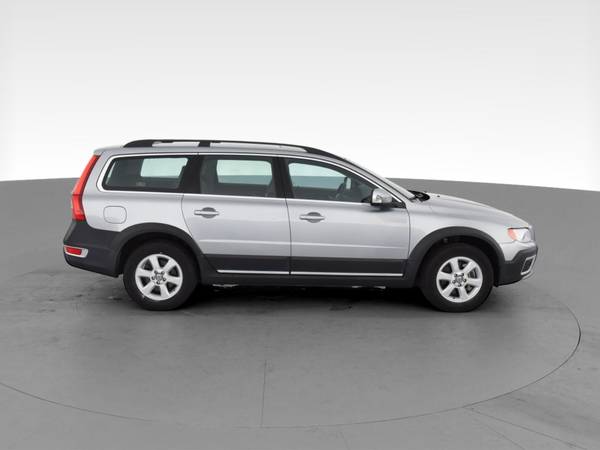 2010 Volvo XC70 3.2 Wagon 4D wagon Silver - FINANCE ONLINE - cars &... for sale in Indianapolis, IN – photo 13