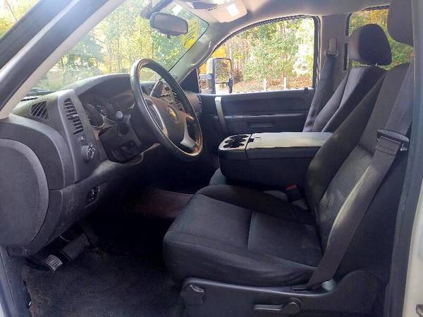 2013 Chevrolet Chevy Silverado 2500HD LT Crew Cab 4WD - EASY... for sale in Holliston, MA – photo 11