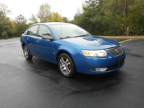 2005 SATURN ION LEVEL 3 / POWER OPTIONS / 32 SERVICE RECORDS! for sale in Highland Park, IL