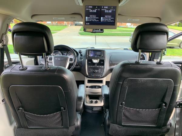 2014 Chrysler Town and Country Touring Handicap Wheelchair Side for sale in Sterling Heights, MI – photo 19