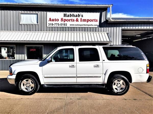 4WD! NAVI! LEATHER! 2005 CHEVROLET SUBURBAN 1500 LT-DRIVES PERFECT! for sale in Cedar Rapids, IA – photo 2
