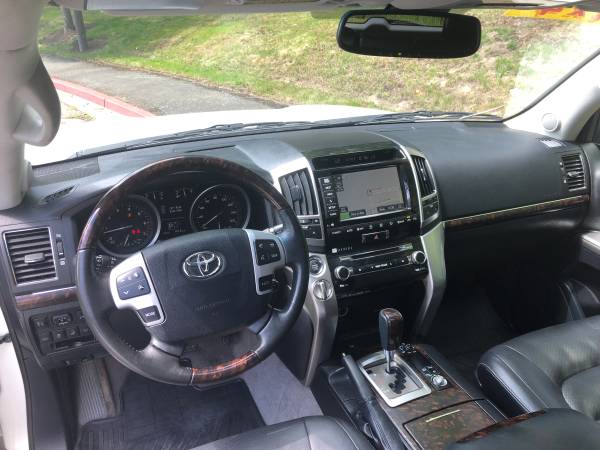2015 Toyota Land Cruiser 4WD --Navi, DVD, 1owner, Loaded, Clean title- for sale in Kirkland, WA – photo 11