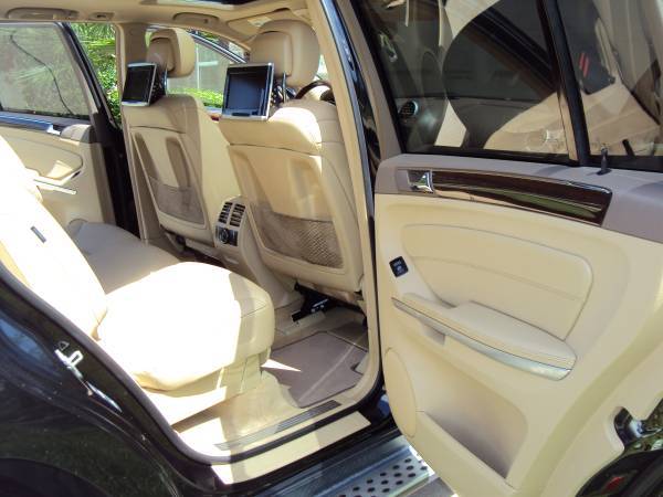 2011 Mercedes Benz GL450 low miles Clean Title Immaculate by Owne for sale in Houston, TX – photo 8