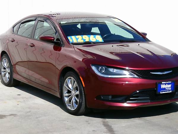 2015 Chrysler 200 S-Heated Leather! Navigation! Remote Start! - cars... for sale in Silvis, IA – photo 4