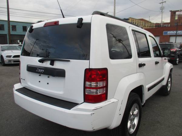 2011 Jeep Liberty Sport 4WD Hot Deal/Cold AC & Clean Title for sale in Roanoke, VA – photo 6