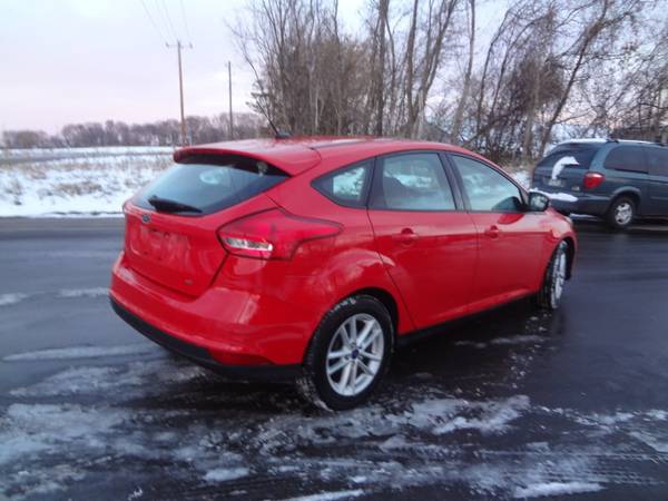 2015 Ford Focus SE Hatch - cars & trucks - by dealer - vehicle... for sale in Shakopee, MN – photo 3