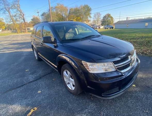 2011 Dodge Journey sport crew - cars & trucks - by owner - vehicle... for sale in Elkhart, IN – photo 2