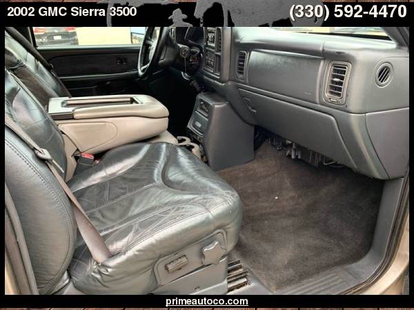 2002 GMC Sierra 3500 SLT 4dr Crew Cab 4WD LB 6.6L V8 DIESEL for sale in Uniontown , OH – photo 12