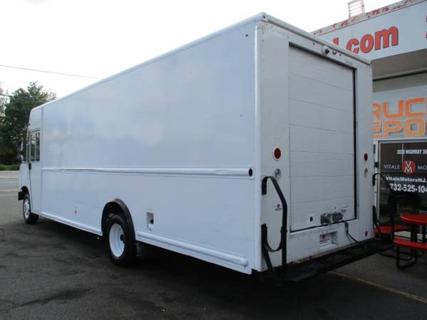 2015 Ford Super Duty F-59 Stripped Chassis 22 FOOT STEP VAN 19K for sale in South Amboy, NY – photo 3