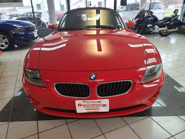 2004 BMW Z4 2.5i-CONVERTIBLE - cars & trucks - by dealer - vehicle... for sale in Hamilton, OH – photo 3