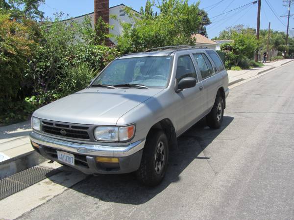 1998 Nissan Pathfinder for sale in La Crescenta, CA – photo 11