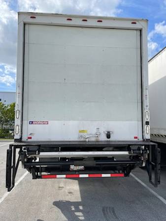 2013 FREIGHLINER M2 2016 - cars & trucks - by owner - vehicle... for sale in Hialeah, FL – photo 4