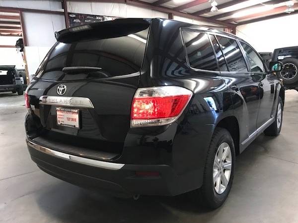 2013 Toyota Highlander Plus- 3rd Row IN HOUSE FINANCE - FREE... for sale in DAWSONVILLE, AL – photo 13