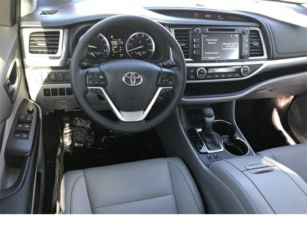 2019 Toyota Highlander XLE / $5,816 below Retail! for sale in Scottsdale, AZ – photo 11