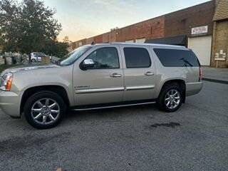2007 YUKON XL DENALI - cars & trucks - by owner - vehicle automotive... for sale in Clinton, District Of Columbia – photo 4
