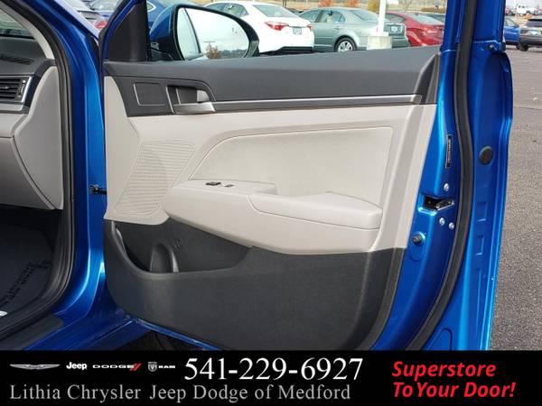 2018 Hyundai Elantra SEL 2.0L Auto - cars & trucks - by dealer -... for sale in Medford, OR – photo 10