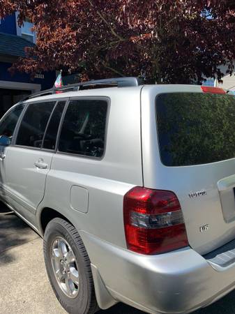 2005 Toyota Highlander - cars & trucks - by owner - vehicle... for sale in Santa Rosa, CA – photo 4