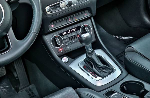 2018 *Audi* *Q3* *2.0 TFSI Premium Plus quattro AWD* - cars & trucks... for sale in Oak Forest, IL – photo 24