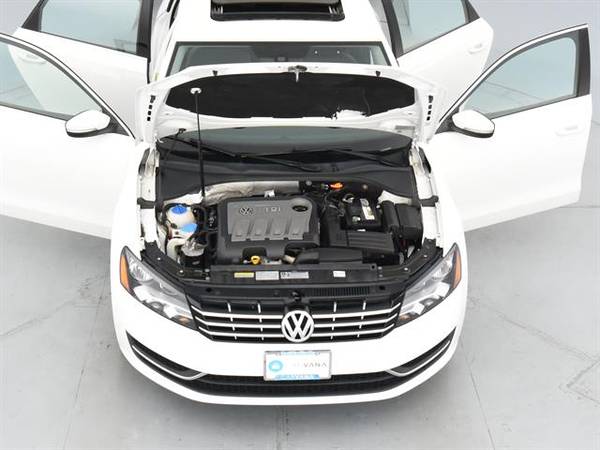2014 VW Volkswagen Passat TDI SE Sedan 4D sedan WHITE - FINANCE ONLINE for sale in Atlanta, FL – photo 4