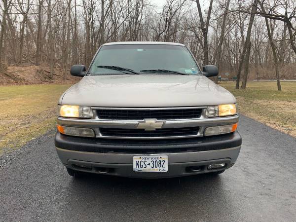 2004 Chevrolet Chevy Suburban 1500 LT for sale in Newburgh, NY – photo 3