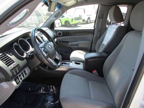** 2013 Toyota Tacoma Access Cab PreRunner Pickup 4D ** ) for sale in Modesto, CA – photo 10