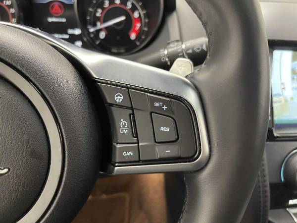2018 Jaguar F-TYPE 296HP Blind Spot Monitor Pano Roof Climate for sale in Salem, OR – photo 17