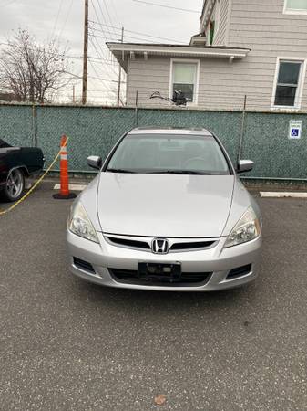 2006 HONDA ACCORD - cars & trucks - by owner - vehicle automotive sale for sale in Inwood, NY – photo 2