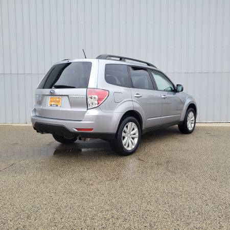 CLEAN 1 OWNER 2011 SUBARU FORESTER - - by dealer for sale in Hustisford, WI – photo 5