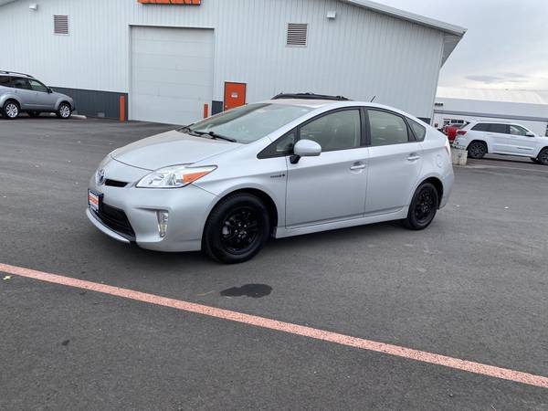 2012 *Toyota* *Prius* *5dr Hatchback Four* - cars & trucks - by... for sale in Wenatchee, WA – photo 2
